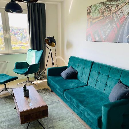 Modern * Zentral * Netflix * Arbeitsplatz Appartement Wuppertal Buitenkant foto