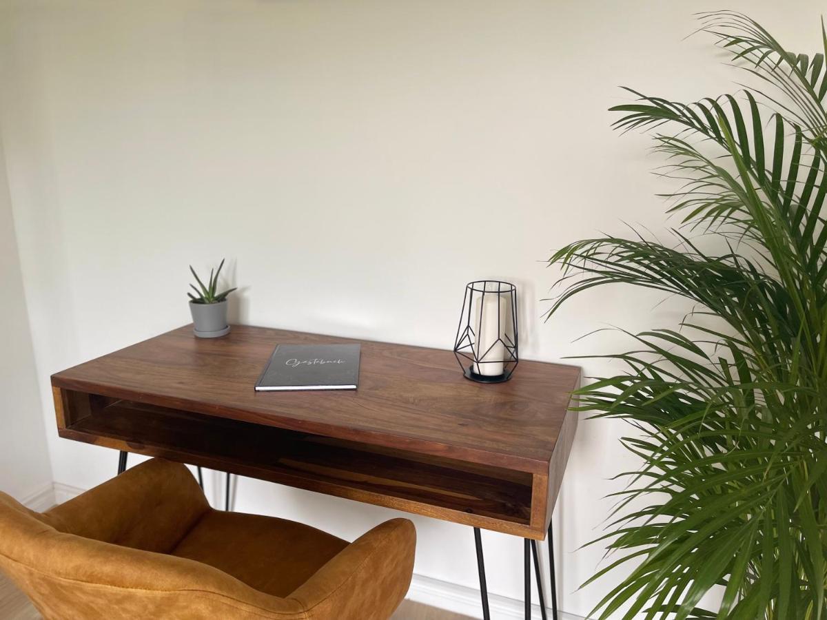 Modern * Zentral * Netflix * Arbeitsplatz Appartement Wuppertal Buitenkant foto
