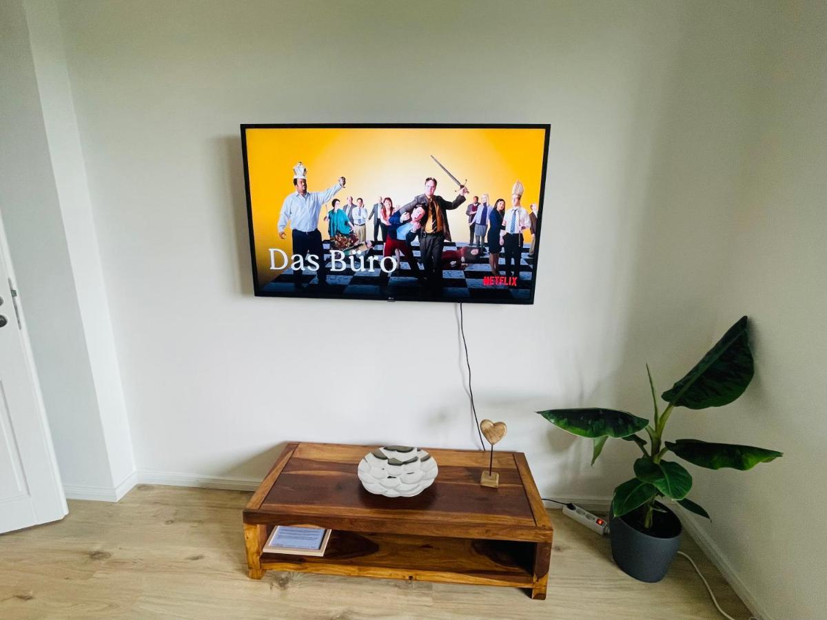 Modern * Zentral * Netflix * Arbeitsplatz Appartement Wuppertal Buitenkant foto
